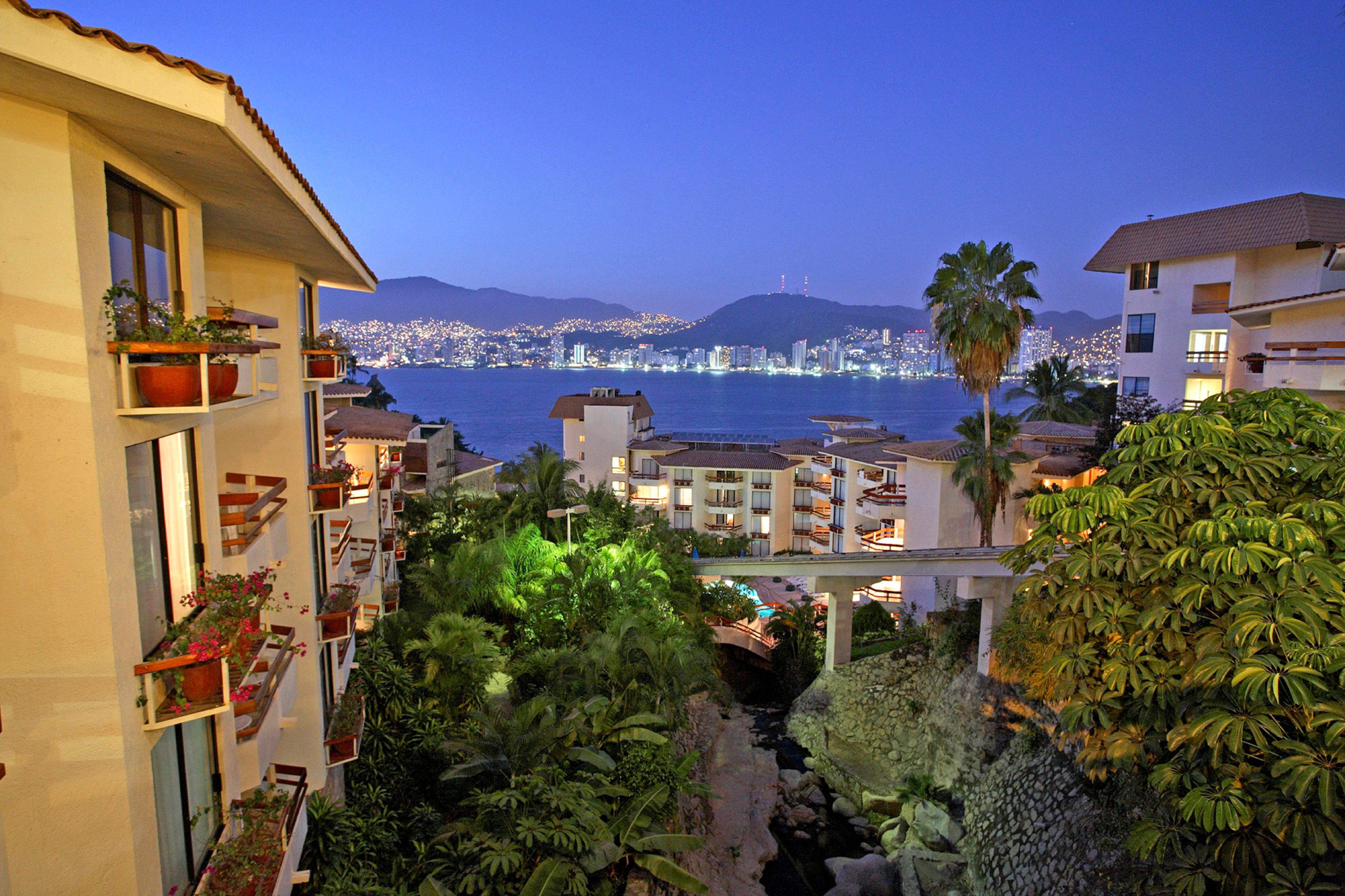 Park Royal Beach Acapulco Exterior photo