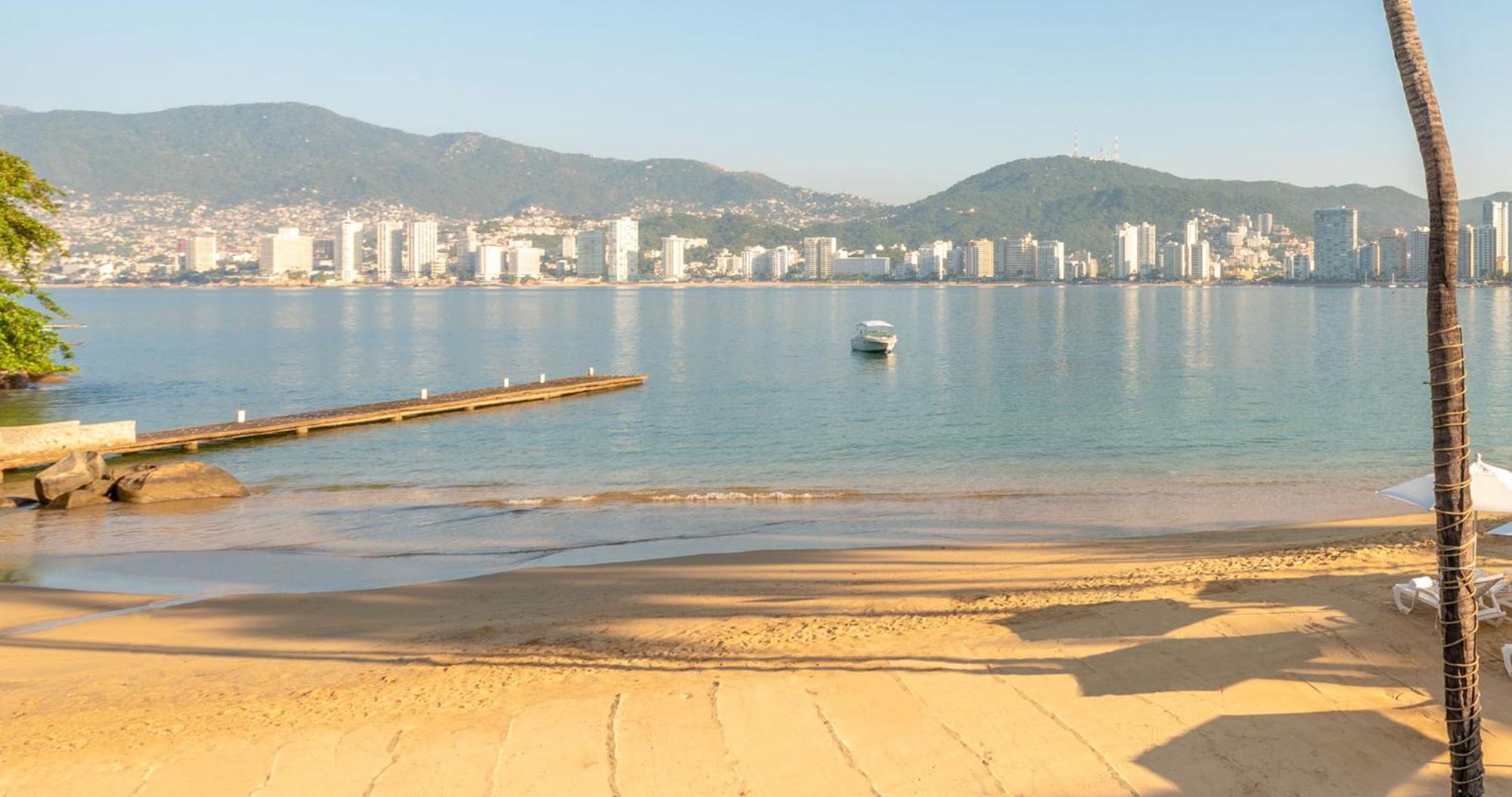 Park Royal Beach Acapulco Exterior photo